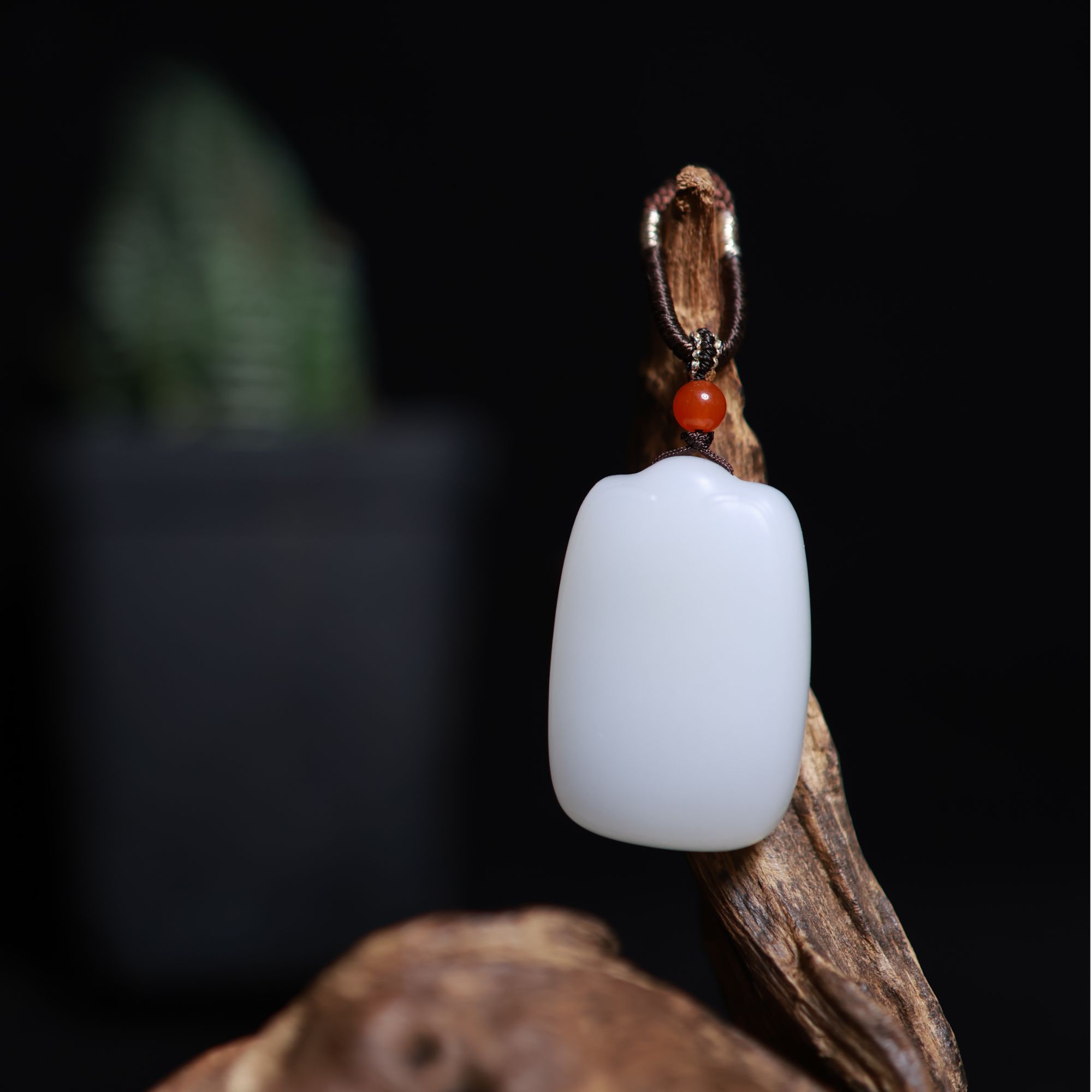 【一念出品】16.9g俄料和田白玉平安无事牌吊坠