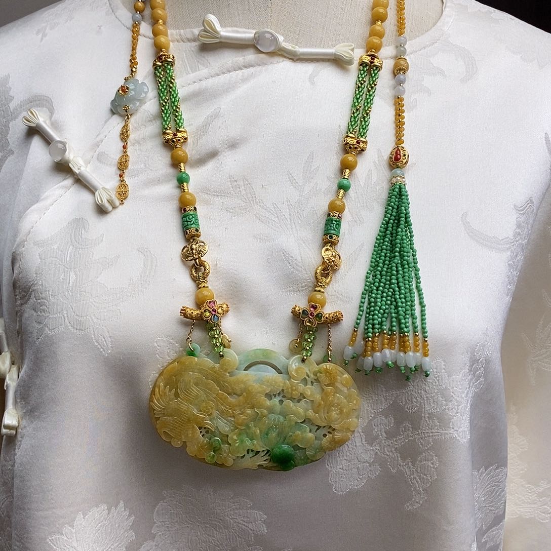 翡翠颈饰未镶嵌天然