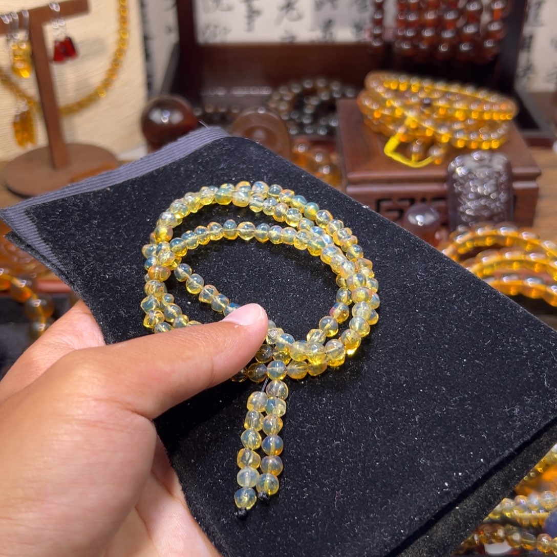 琥珀未镶嵌颈饰金蓝珀随形108