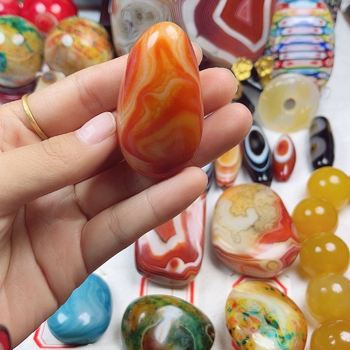 玛瑙/玉髓未镶嵌珠宝奇石