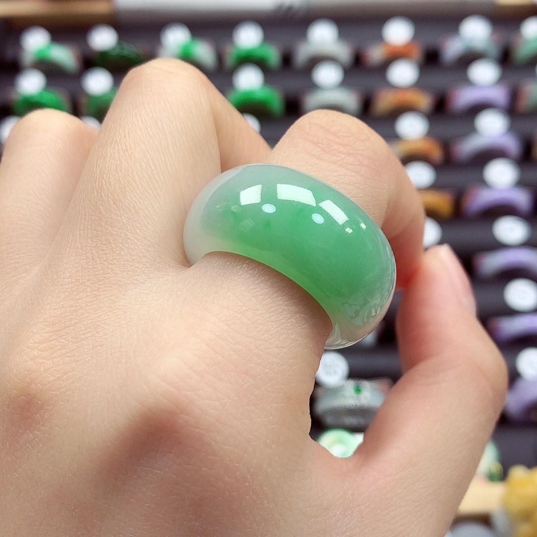 翡翠戒指未镶嵌23/24号