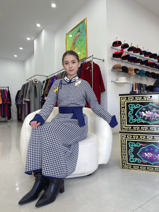 伊苏根民族服饰绵羊绒袍子2025冬季