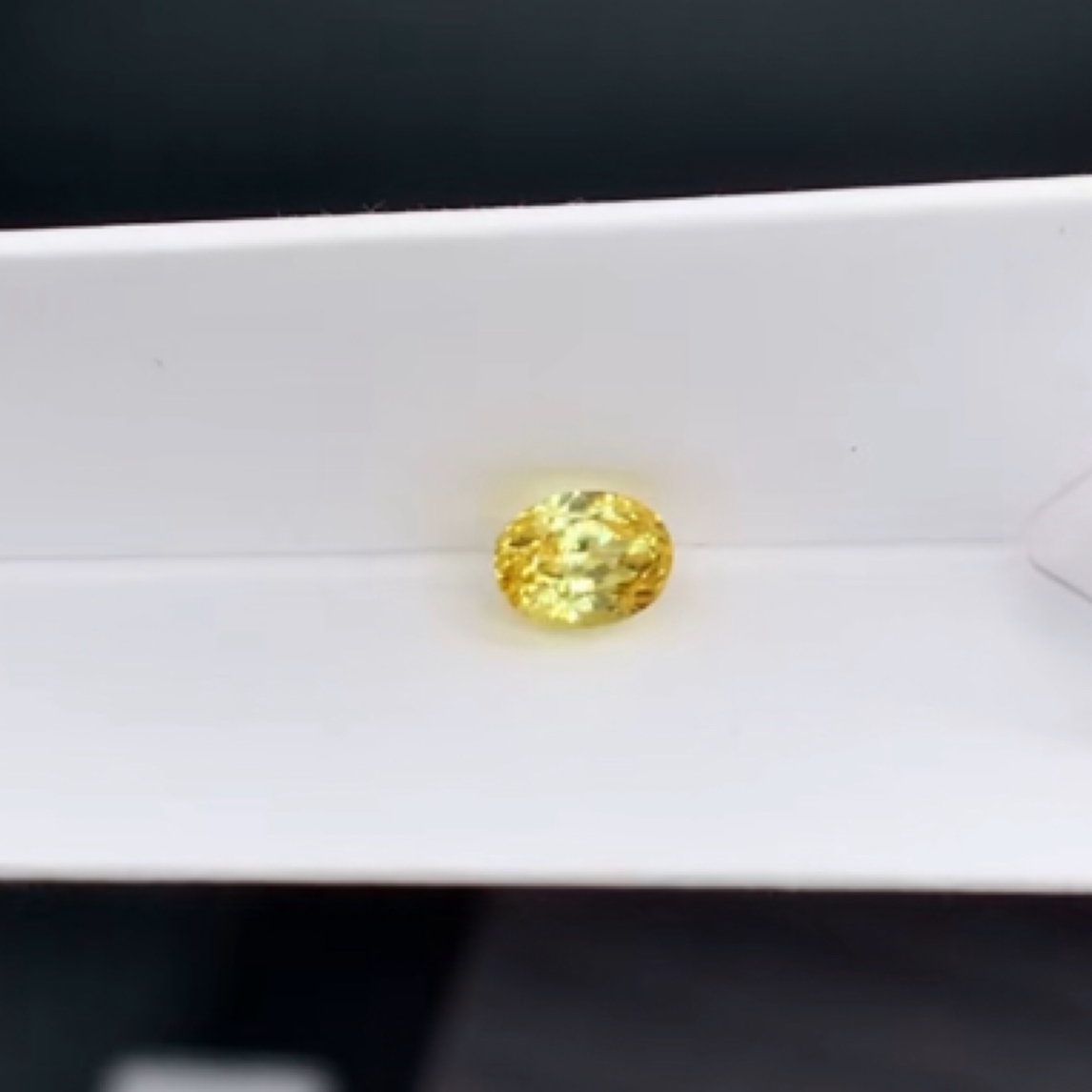 天然黄蓝宝1.75ct