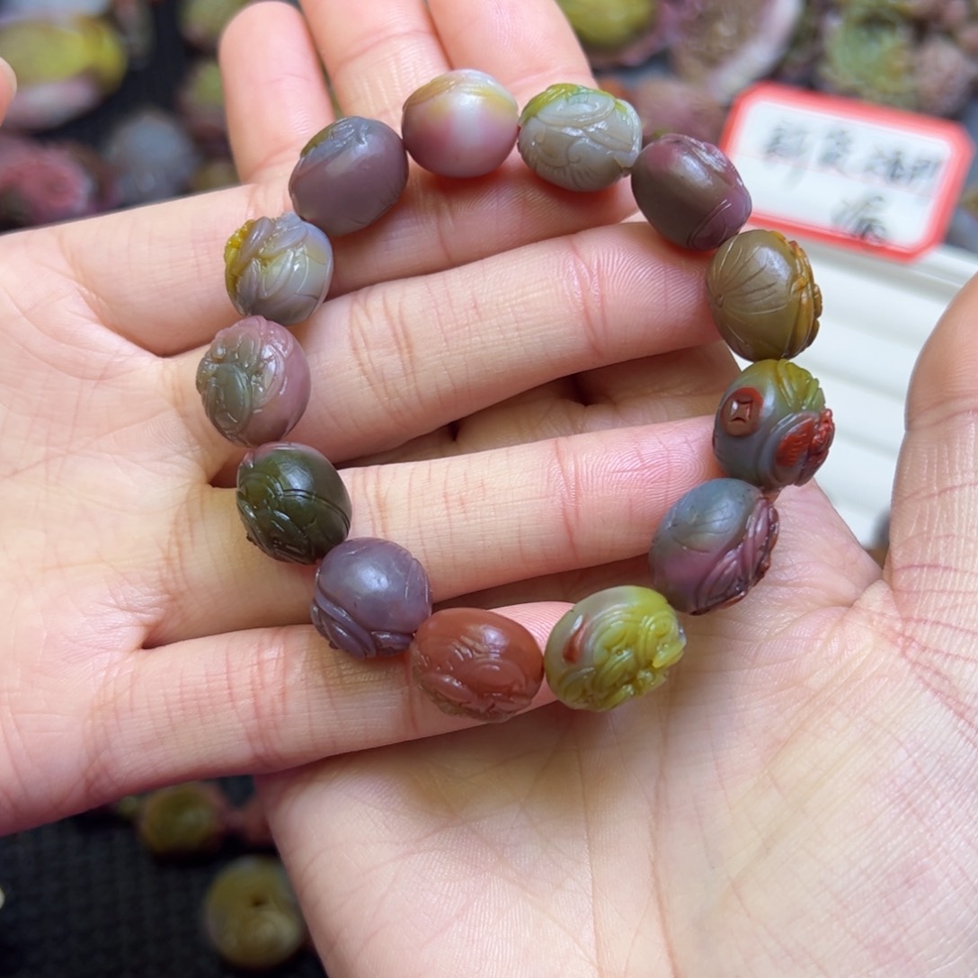 玛瑙/玉髓颈饰未镶嵌泓*手串