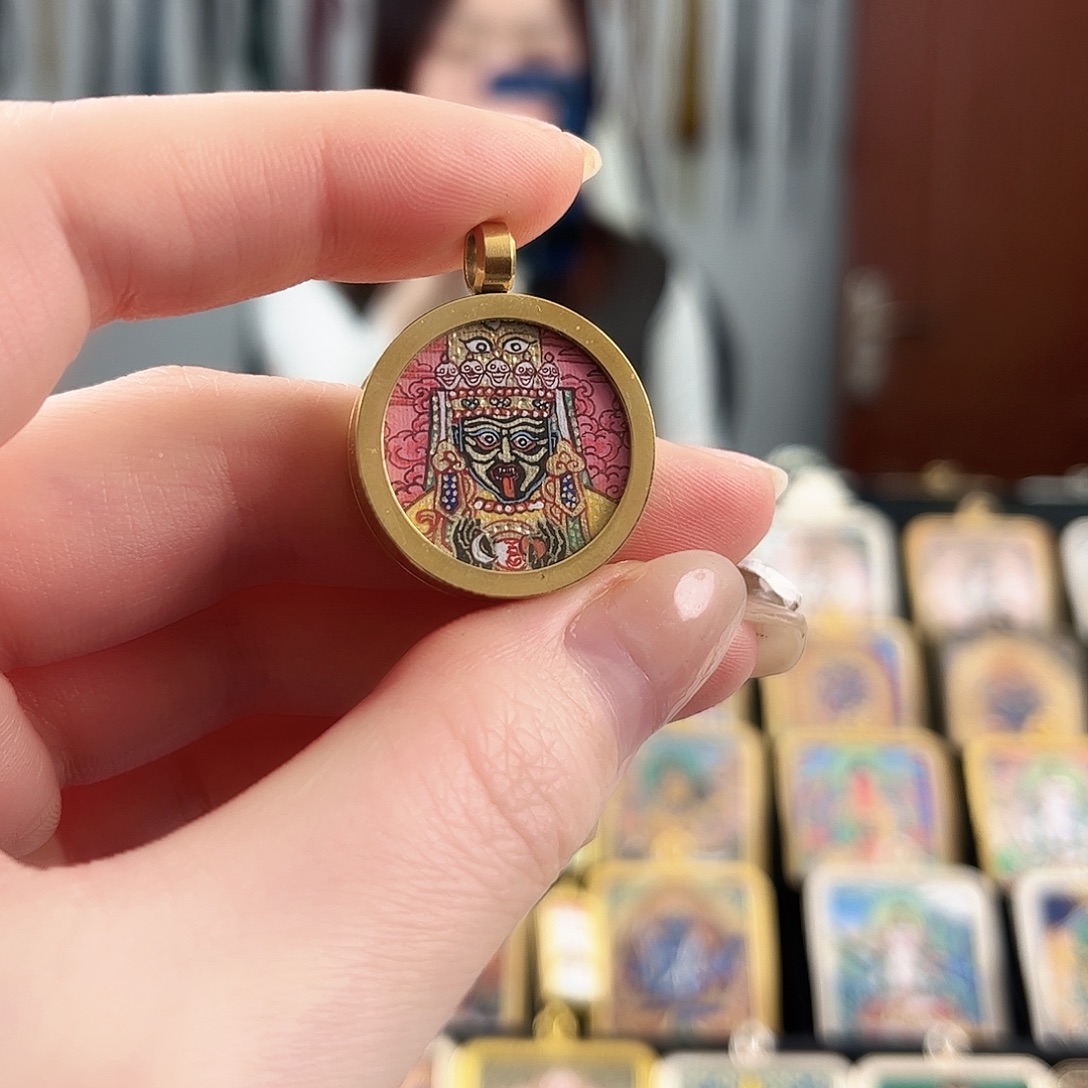 吊坠粉色扎基 放漏款 纯手绘