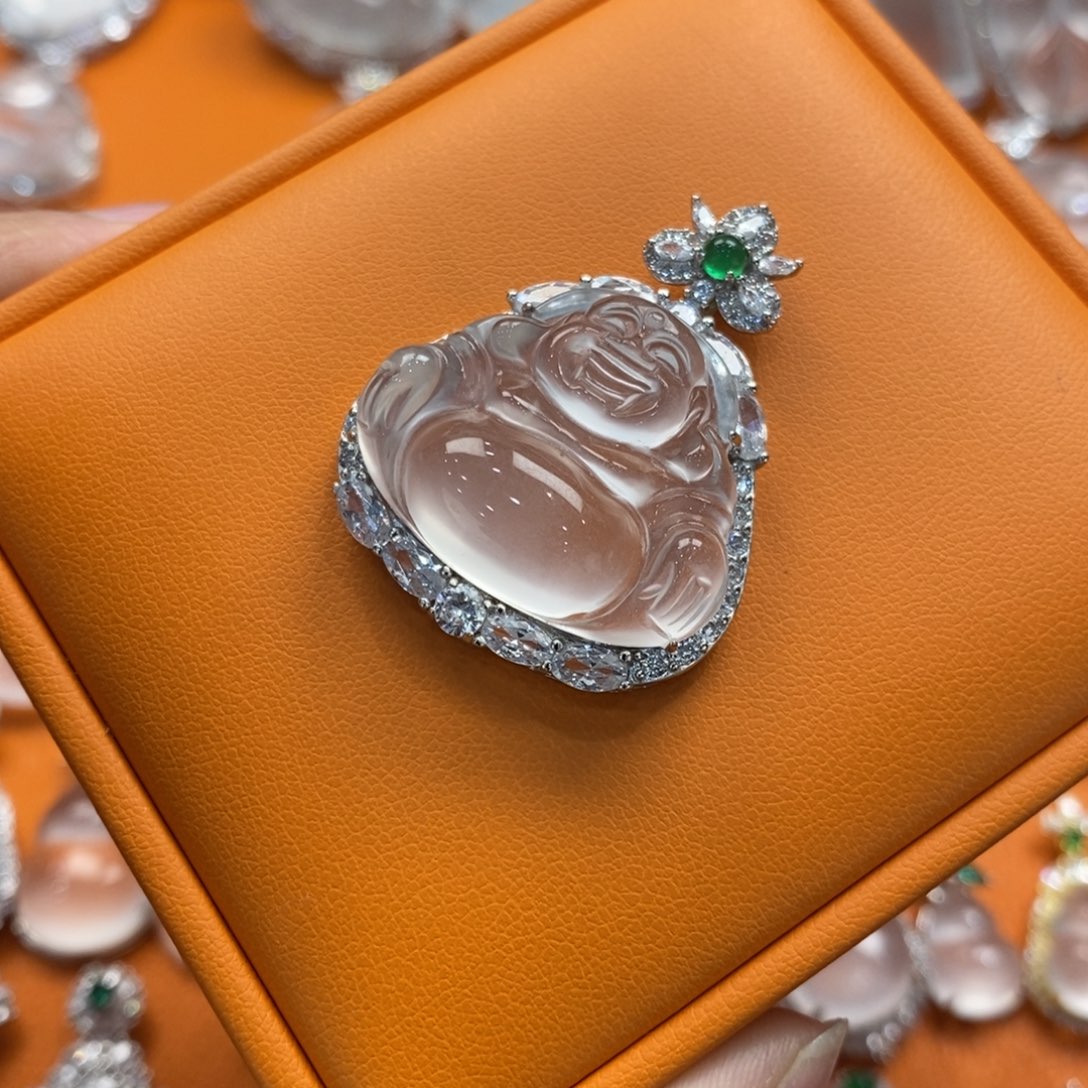 石英质玉吊坠(赠链)银S925镶嵌浙****姣