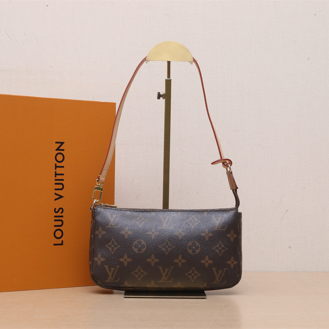 95新 LouisVuitton/路易威登 【黑黑】大麻将包 老花 PVC 金扣