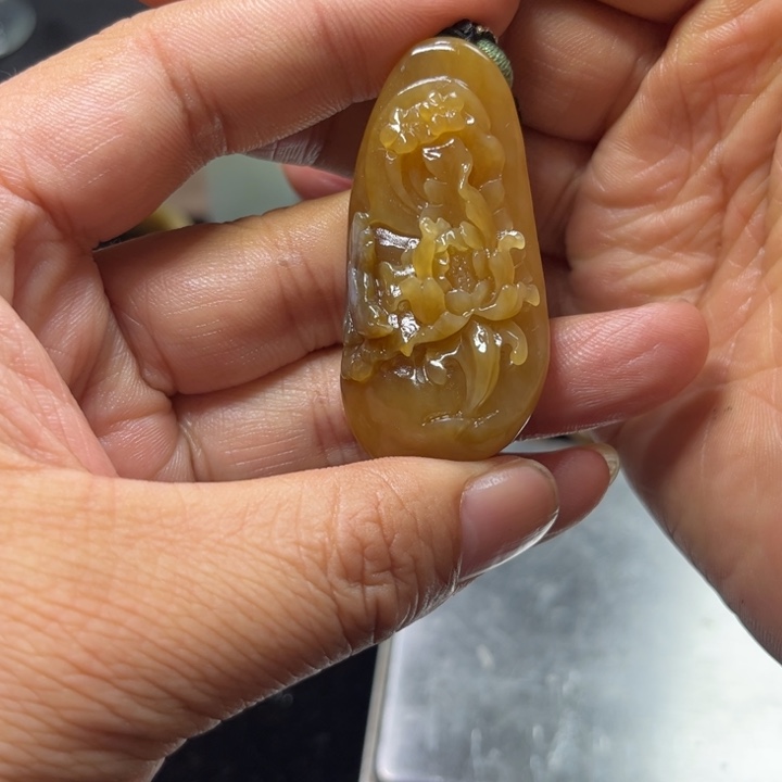 和田玉（糖玉）未镶嵌挂件