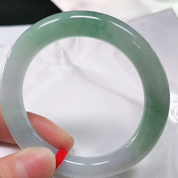 翡翠手镯未镶嵌翡翠手镯未镶嵌