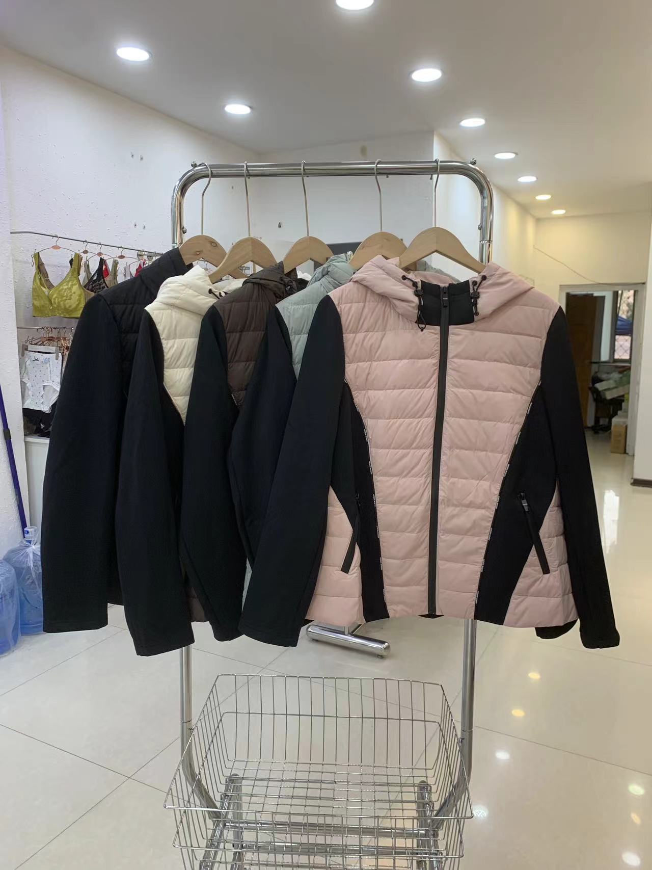 二姐家001芮9551时尚百搭超轻羽绒服