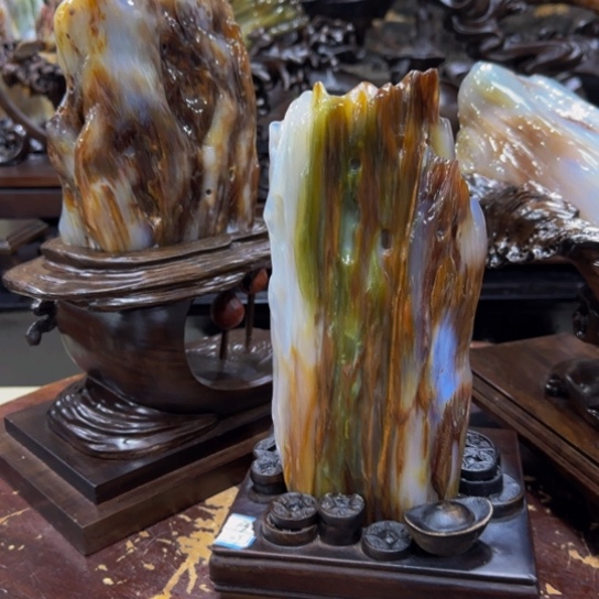 硅化玉摆件未镶嵌