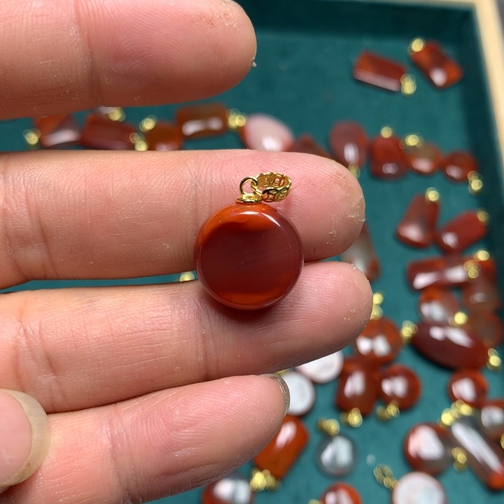 南红玛瑙吊坠(不含链)银S925镶嵌L***露