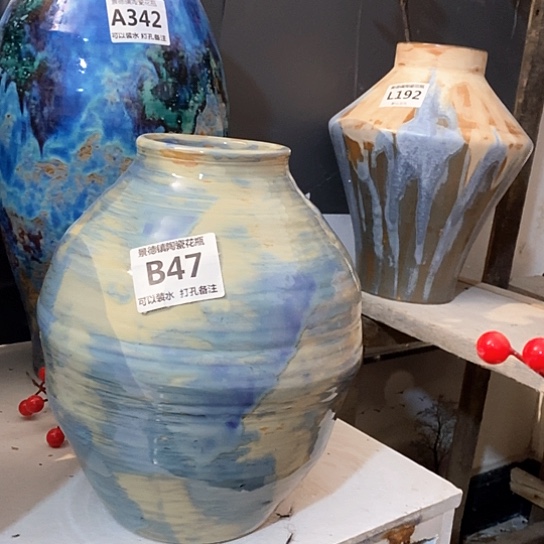 瓶景德镇。景德镇陶瓷