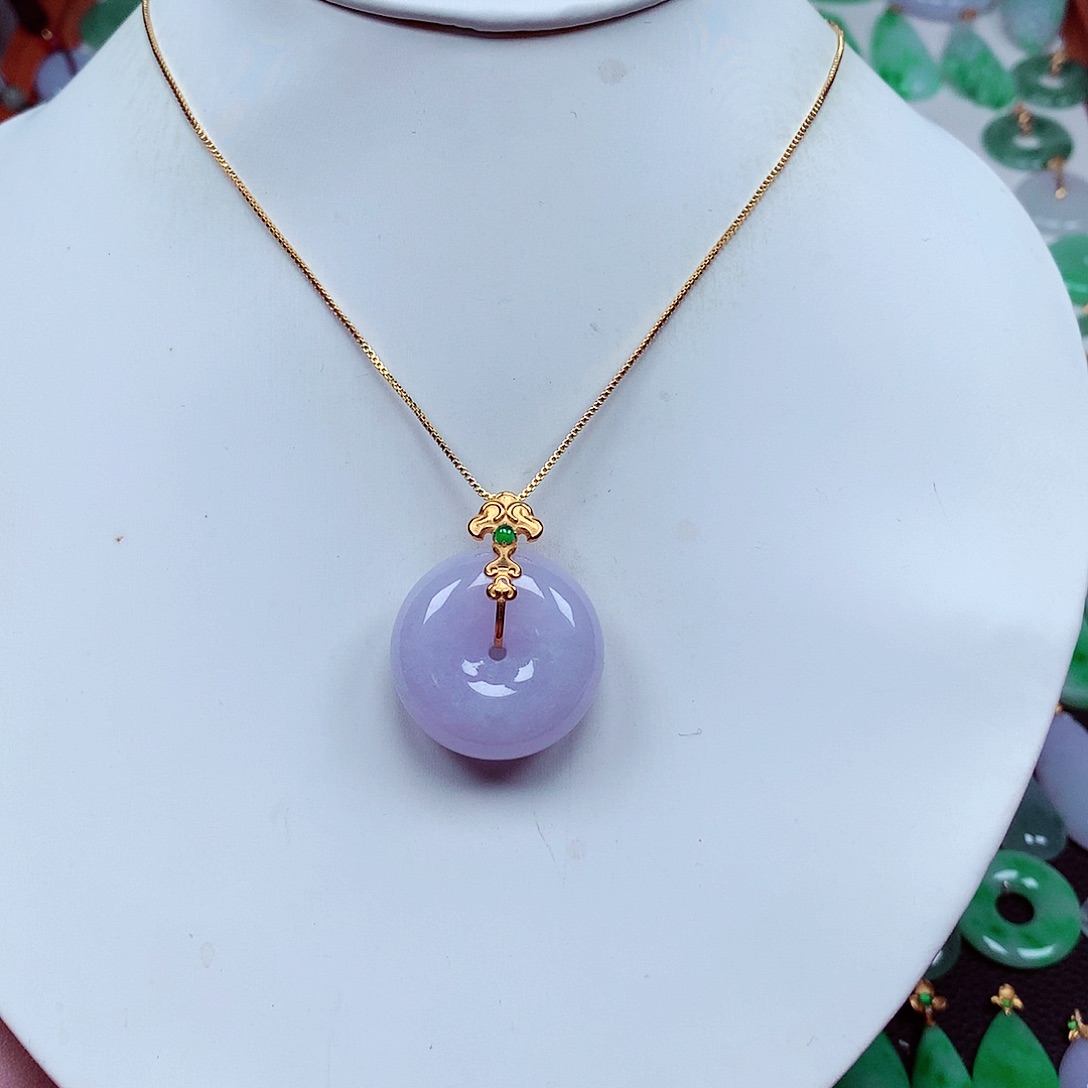 翡翠18K金镶嵌颈饰