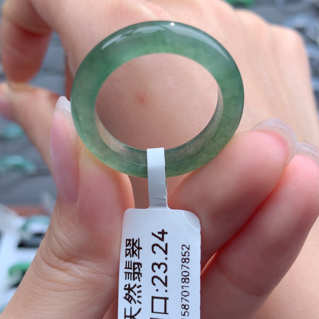 翡翠戒指未镶嵌天然