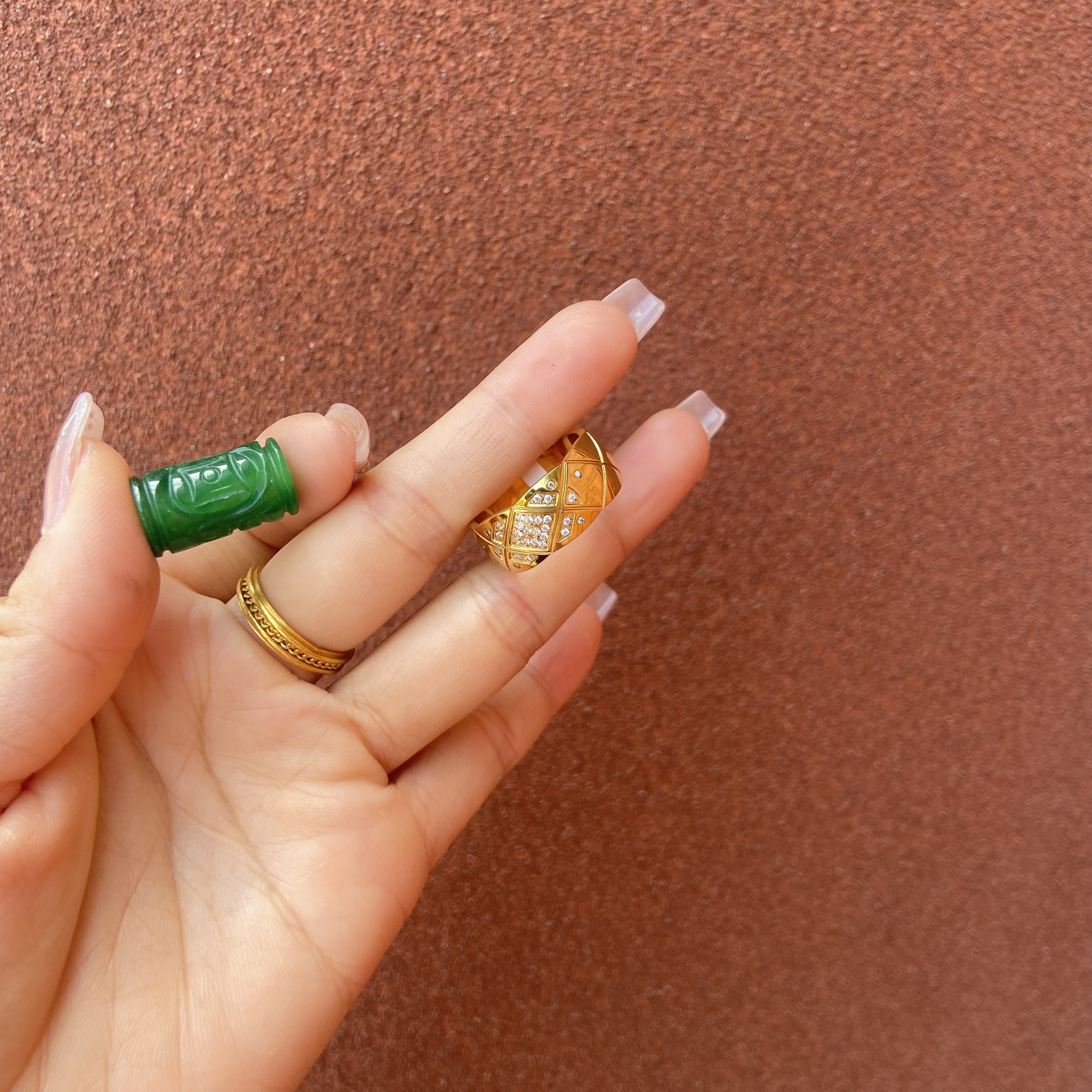 888菱格戒指 玛瑙珠多样发一