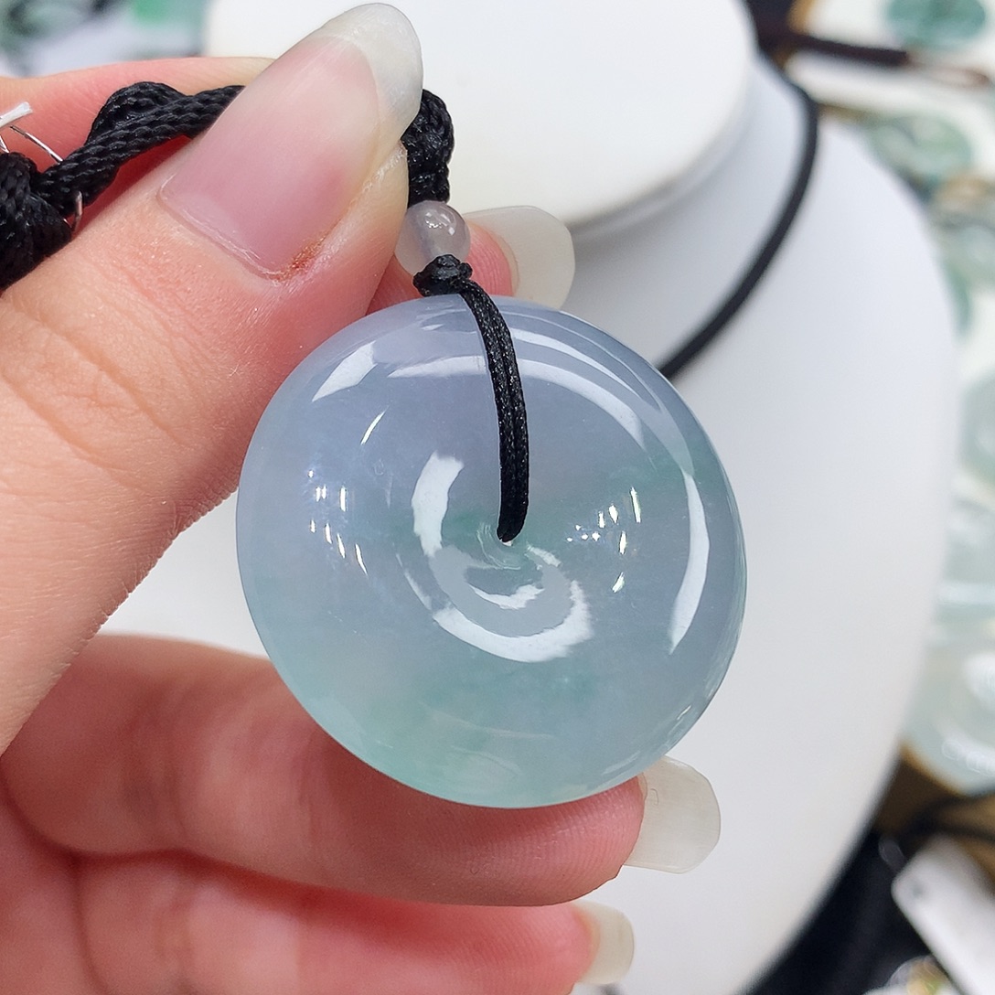 翡翠未镶嵌胸饰翡翠40，32/7.7