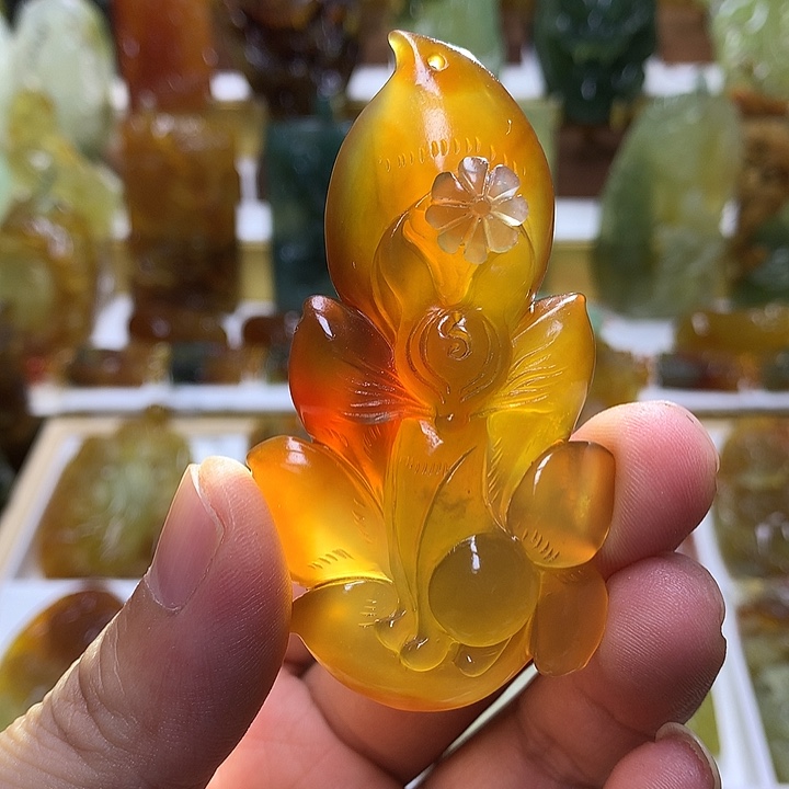 蛇纹石玉未镶嵌珠宝半成品