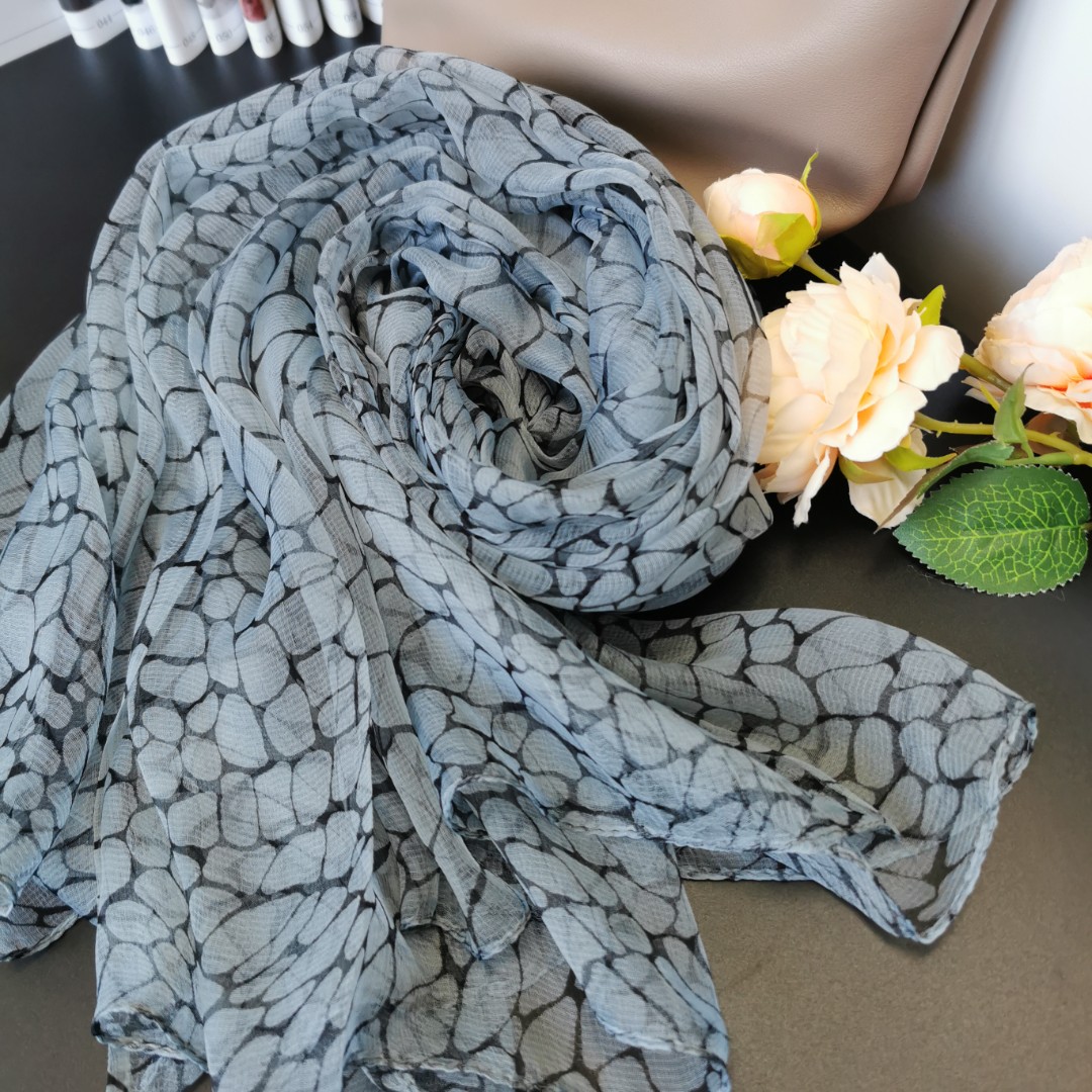 （灰色纹理）纱巾女士女款四季围巾薄款春夏百搭洋气桑蚕丝丝巾