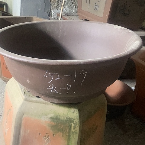 紫砂中国宜兴紫砂花盆，