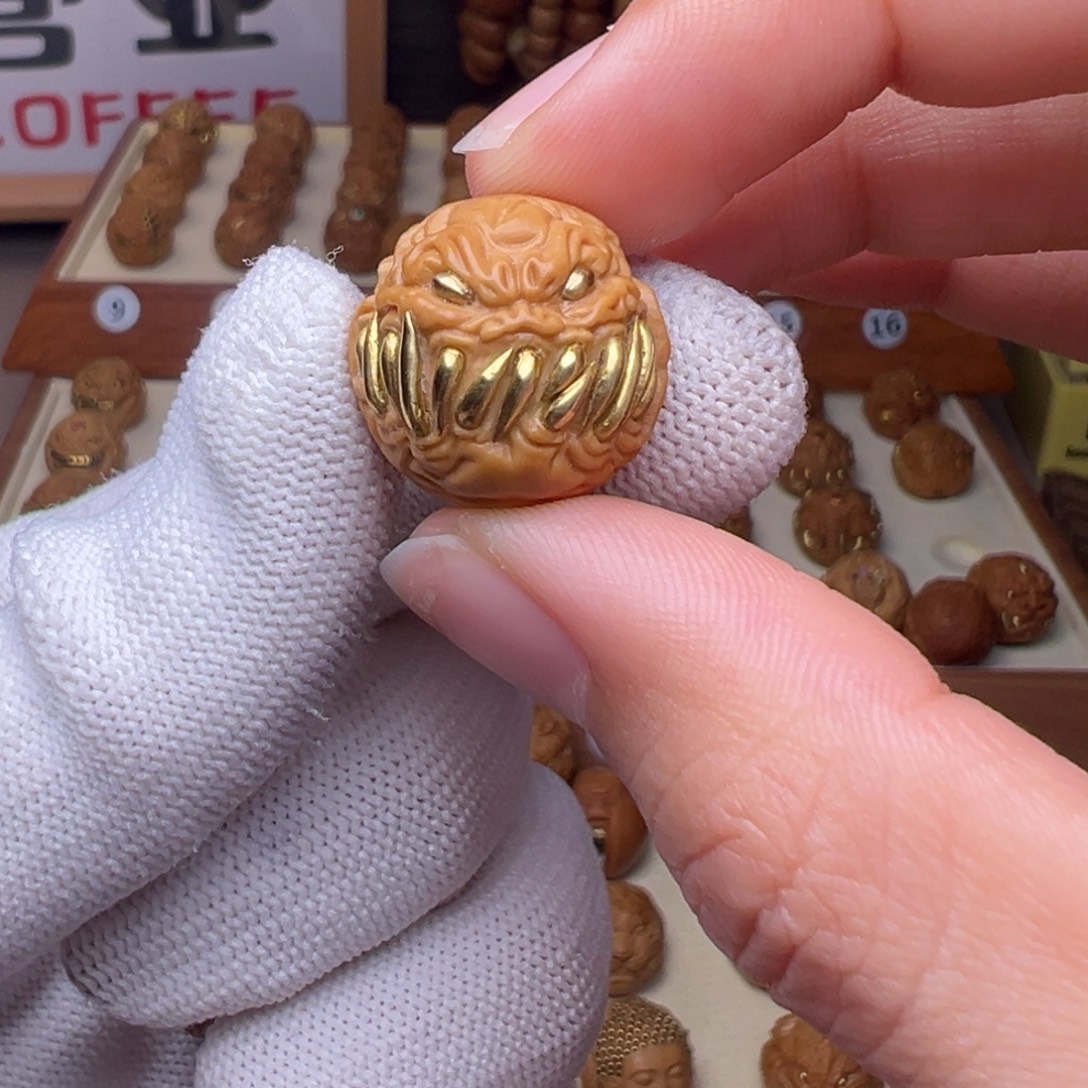 -***-猴头核桃把件镶嵌款吞噬面具恶僧全品有正常封口线