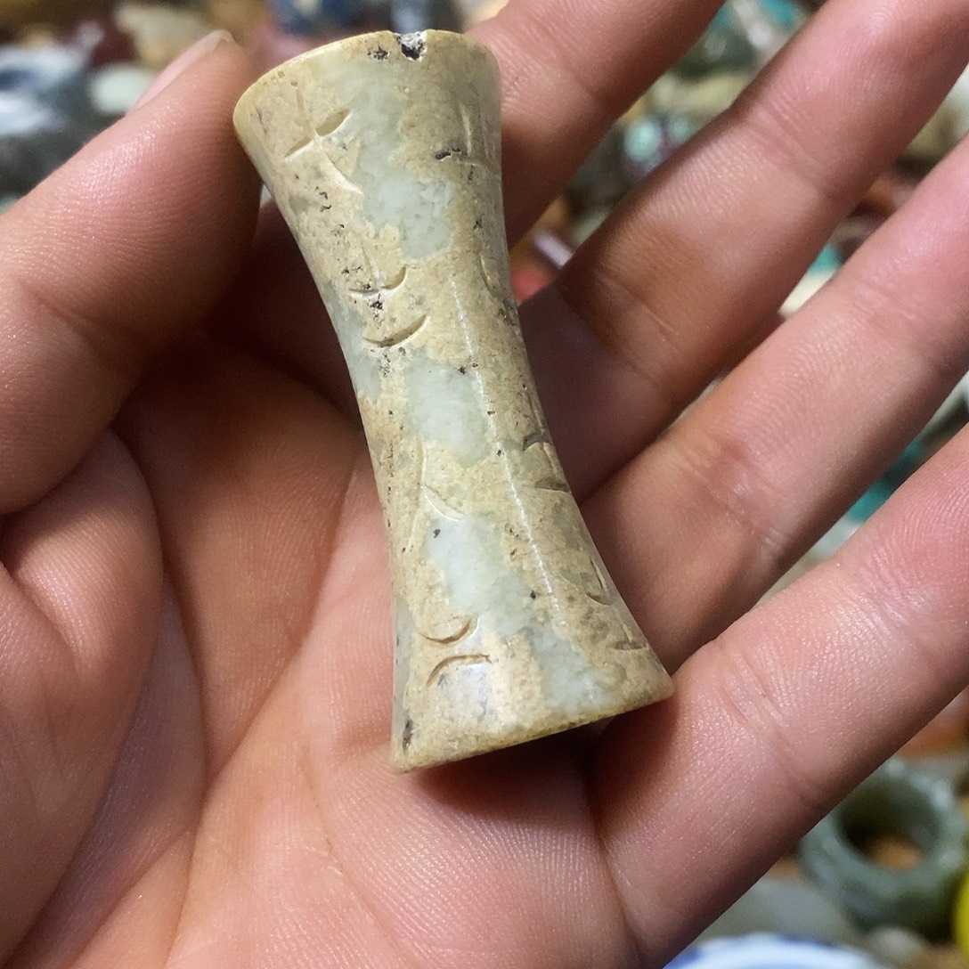 和田玉（糖玉）未镶嵌挂件