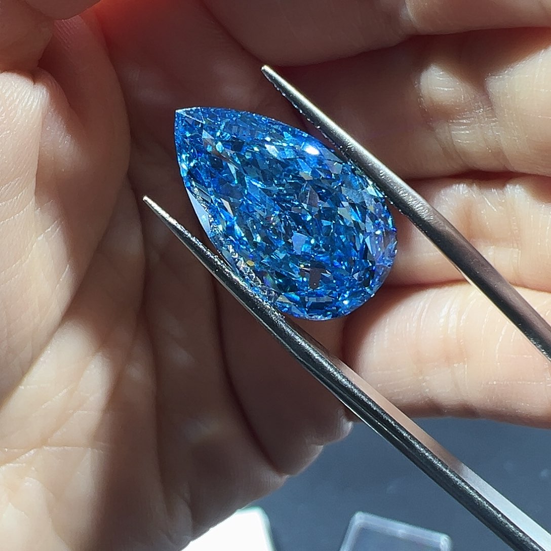 合成钻石裸石11.08艳彩蓝水滴蓝钻培育钻石双证书