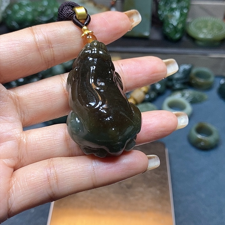 和田玉挂件未镶嵌