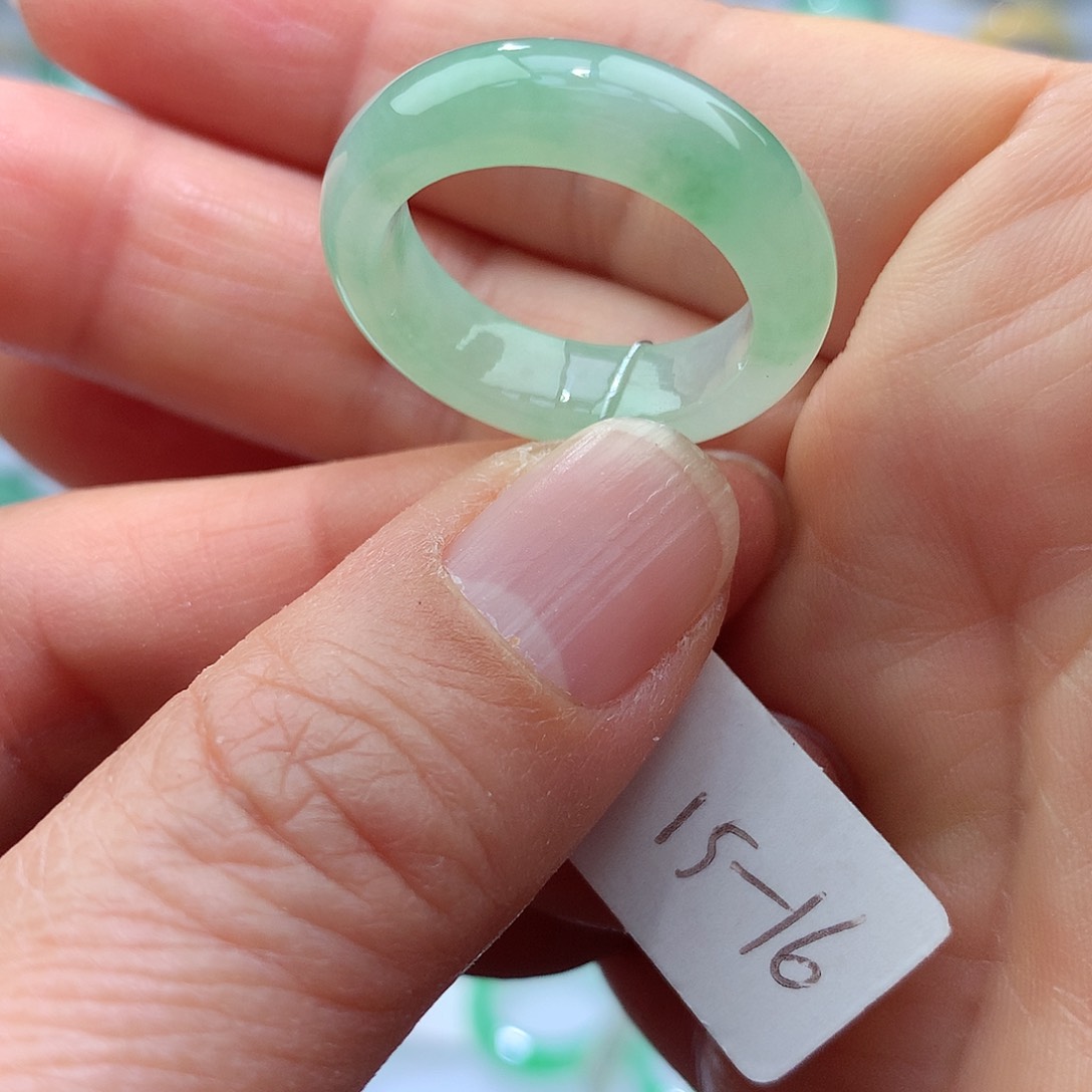 翡翠戒指未镶嵌15-16号