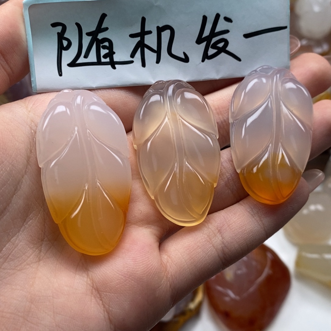 玛瑙/玉髓未镶嵌颈饰