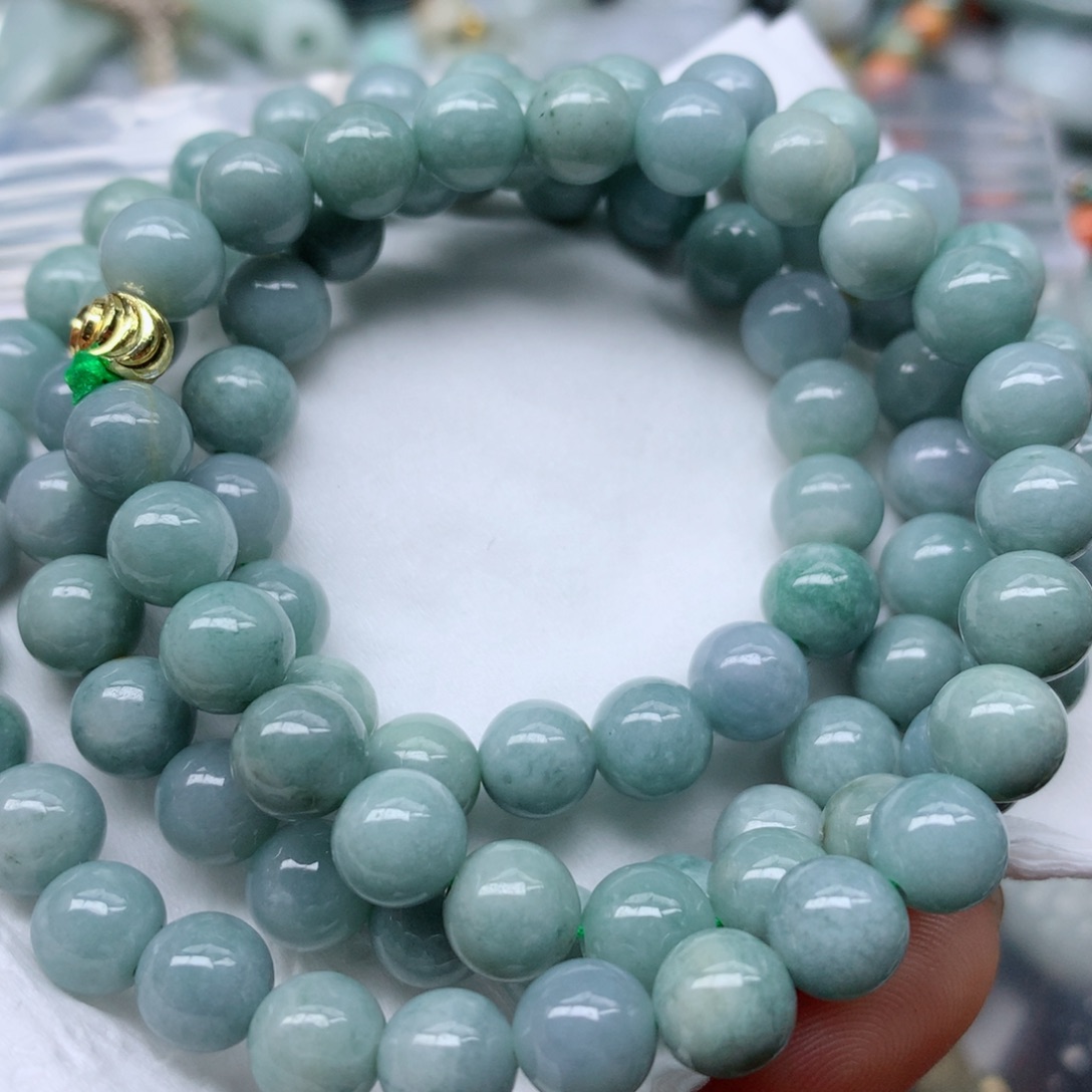 翡翠颈饰未镶嵌吊坠