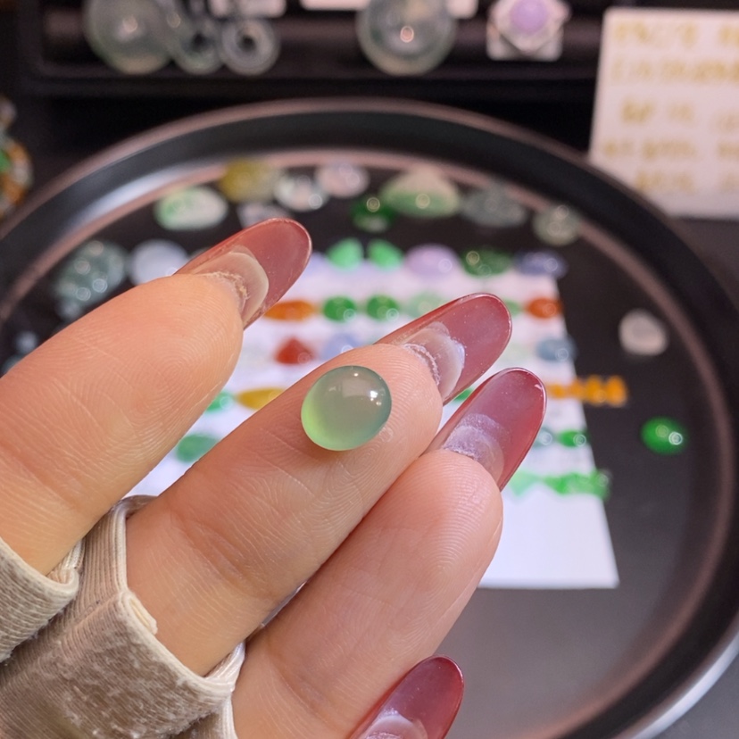 【闪购商品】翡翠挂件未镶嵌蛋面