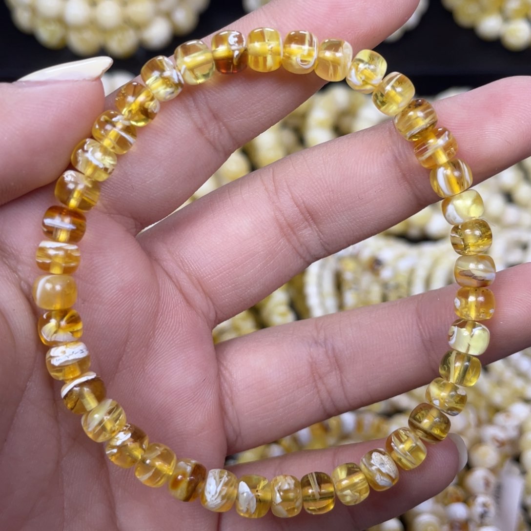 蜜蜡未镶嵌珠宝奇石6.2m