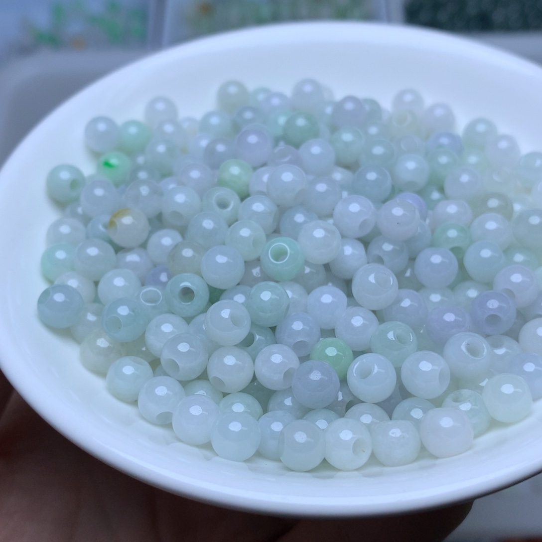 【闪购商品】翡翠手链未镶嵌卡6冰绿白大孔珠100个