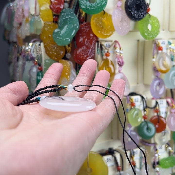 *****玛瑙/玉髓未镶嵌颈饰