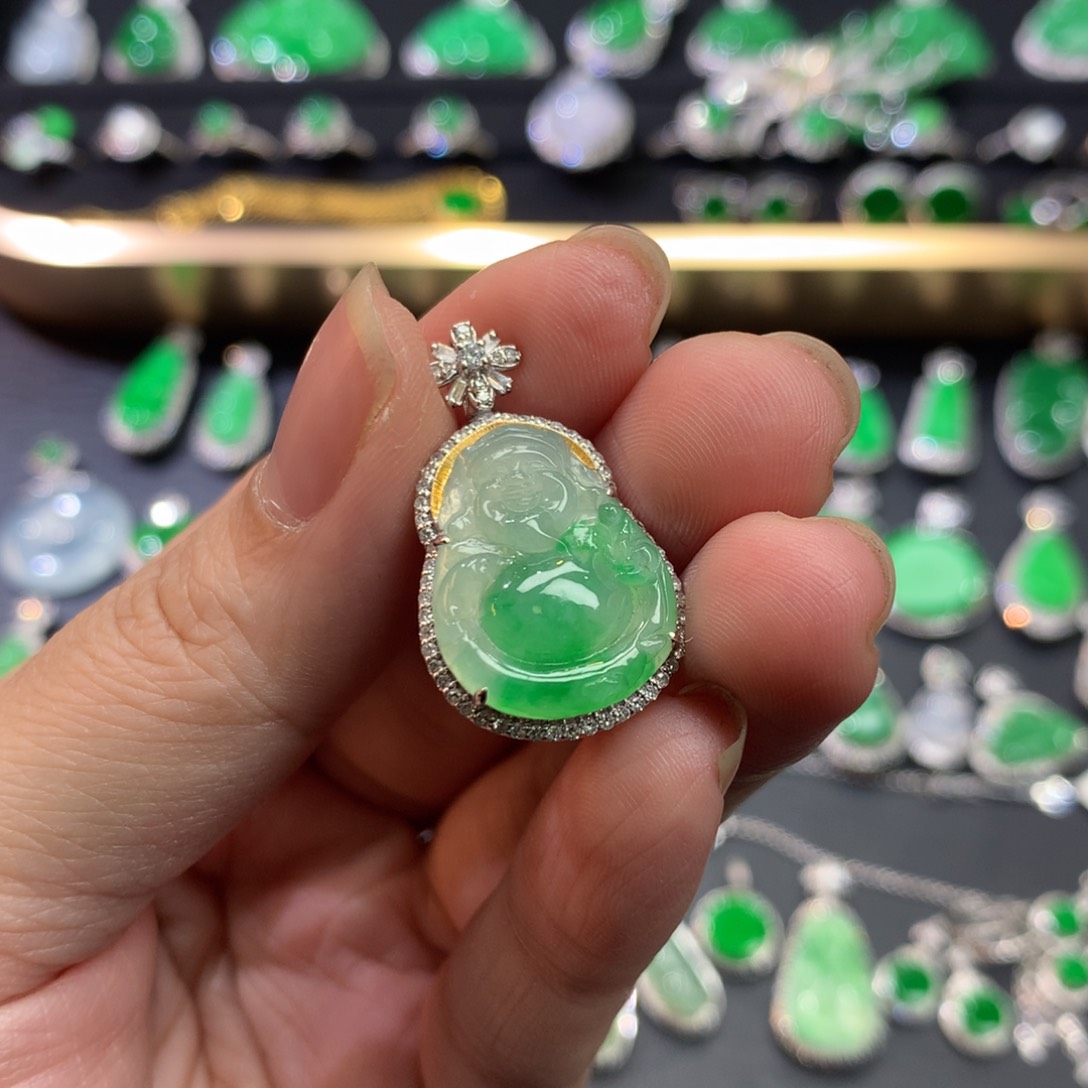 翡翠吊坠(不含链)18K金镶嵌