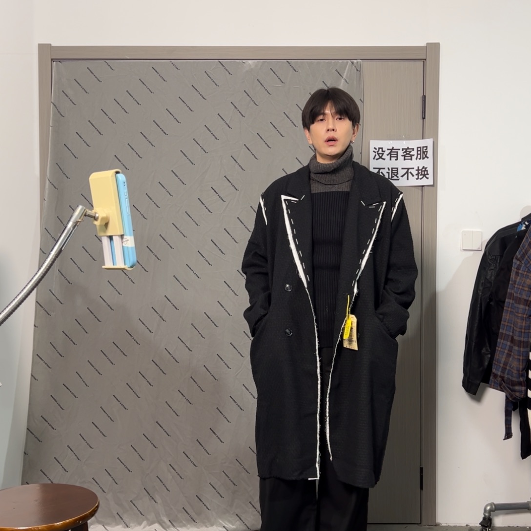 潮流时尚黑色设计感风衣m码