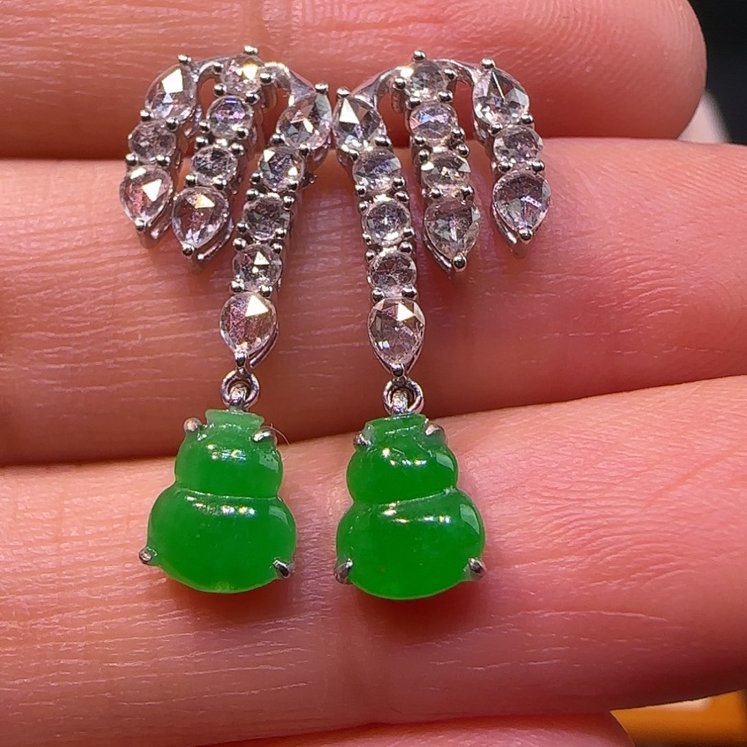 翡翠18K金镶嵌耳钉