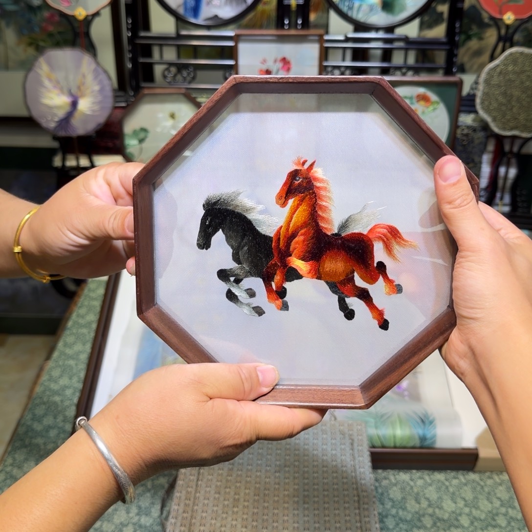 刺绣手工苏绣工艺制作技艺精湛