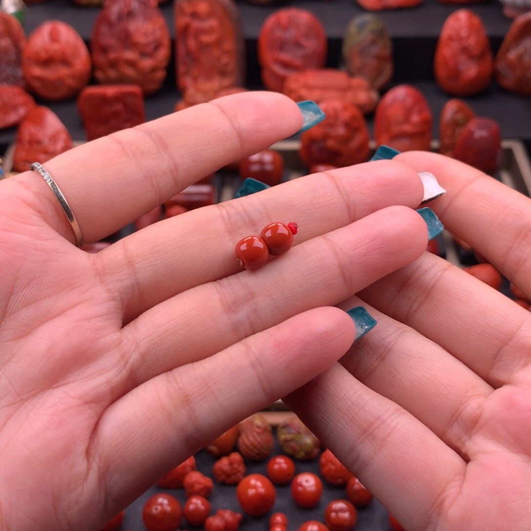 南红玛瑙南红川料原矿老型对珠6.8mm未镶嵌