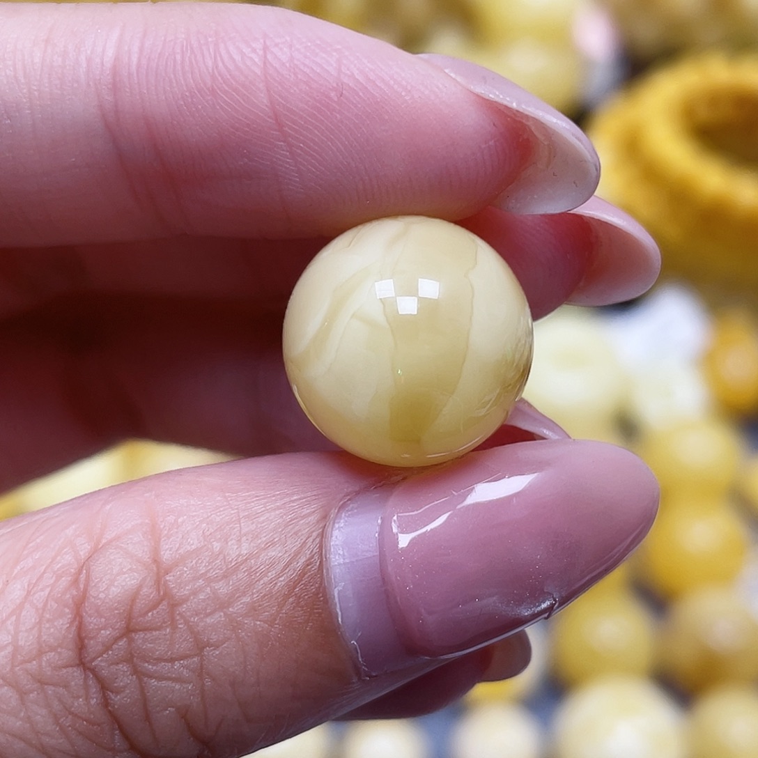 蜜蜡未镶嵌裸石14.8mm