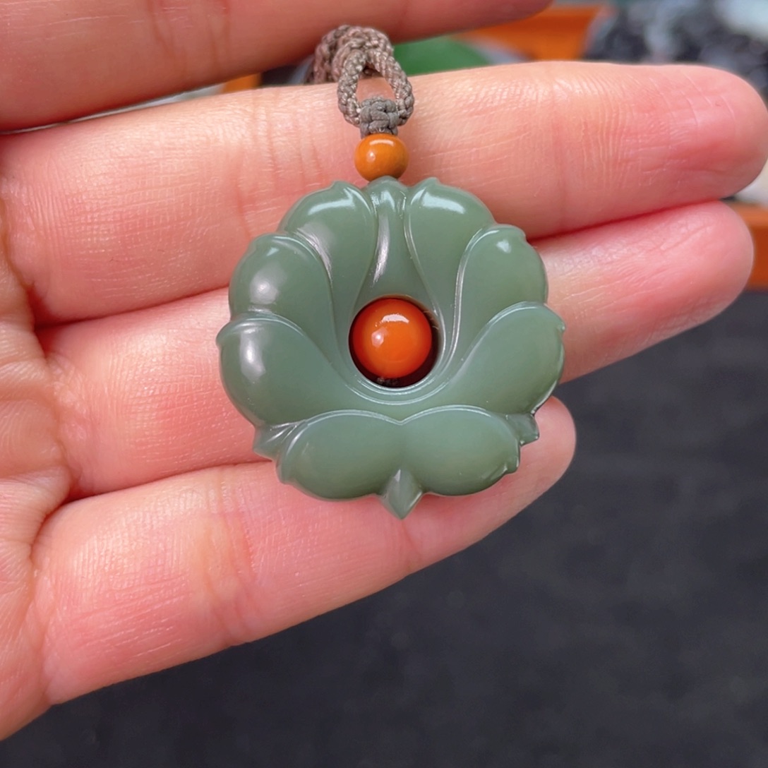 和田玉挂件未镶嵌