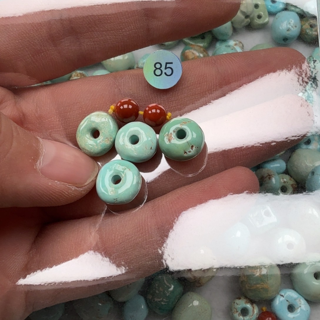 南红玛瑙未镶嵌珠宝奇石