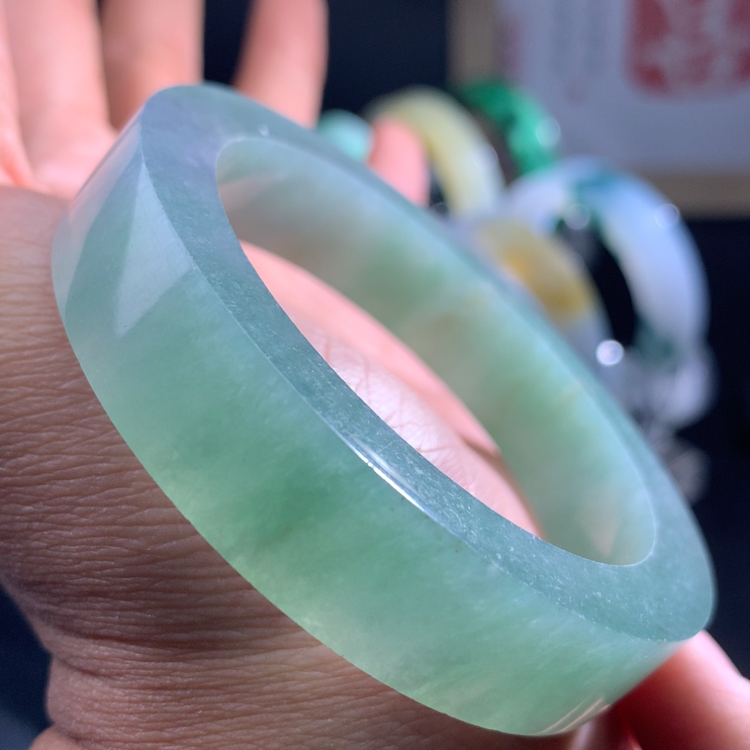 定制翡翠手镯未镶嵌