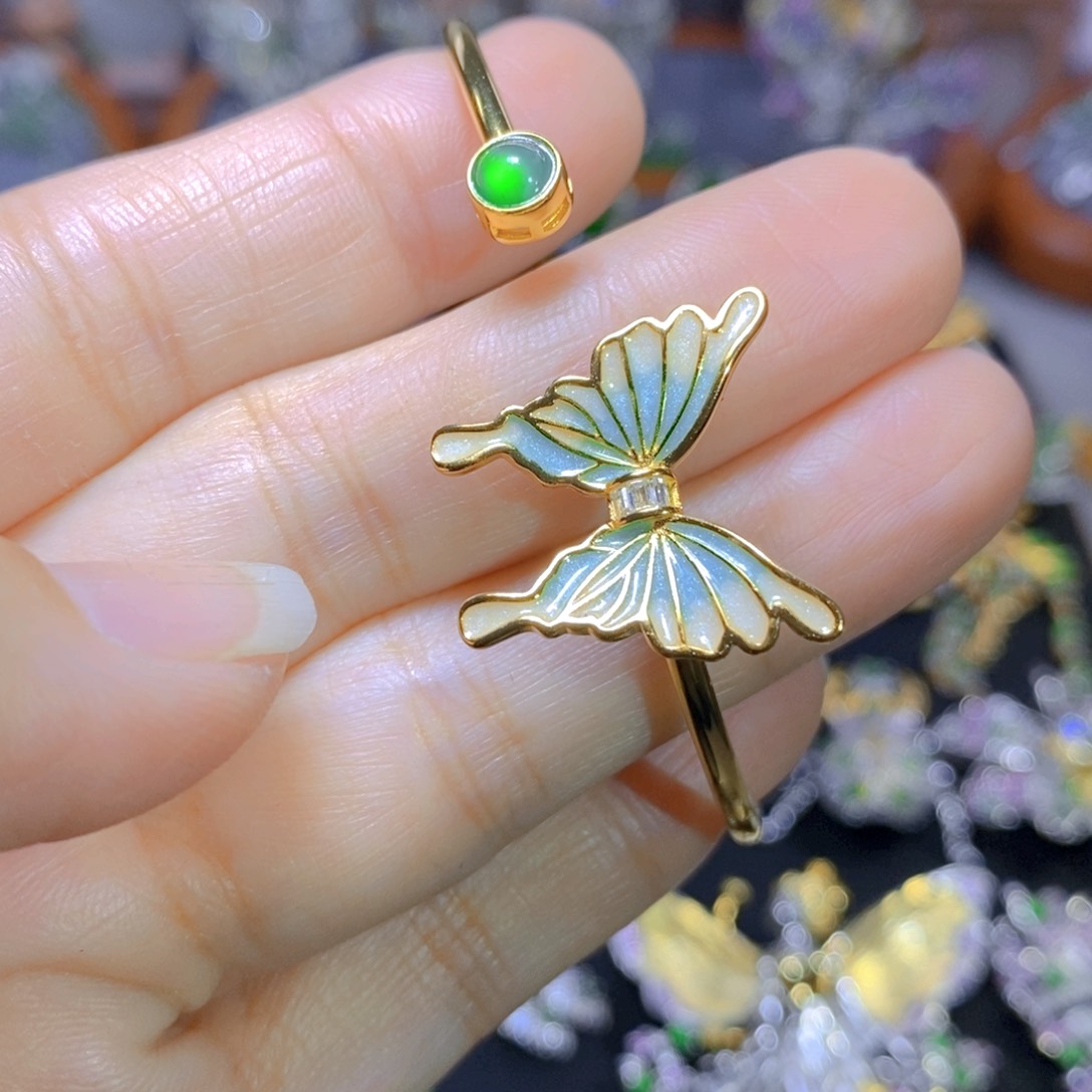 翡翠颈饰银S925镶嵌天然翡翠