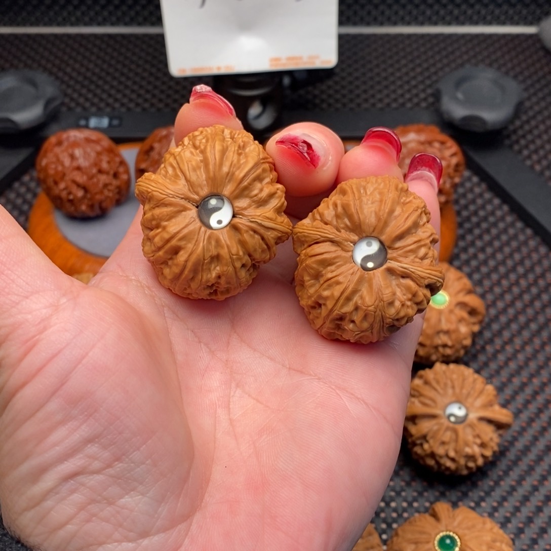 文玩核桃把件哦*?元宝