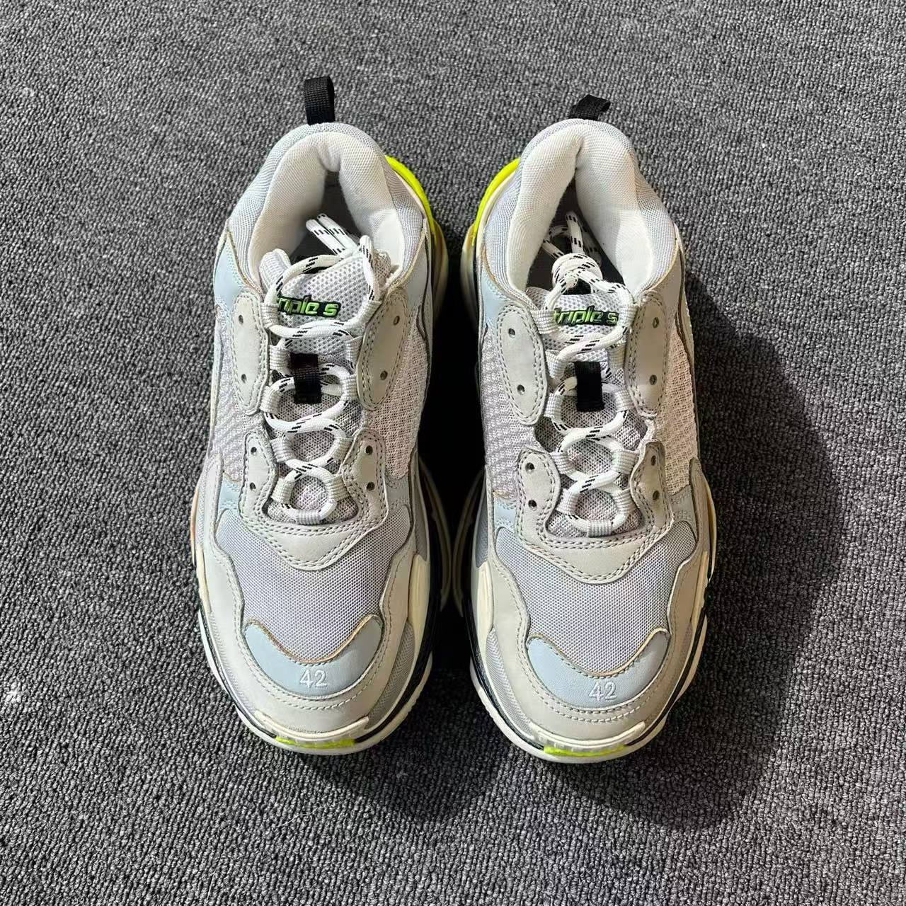 90新 Balenciaga/巴黎世家 （pm）triples老爹鞋 90新42码/4433