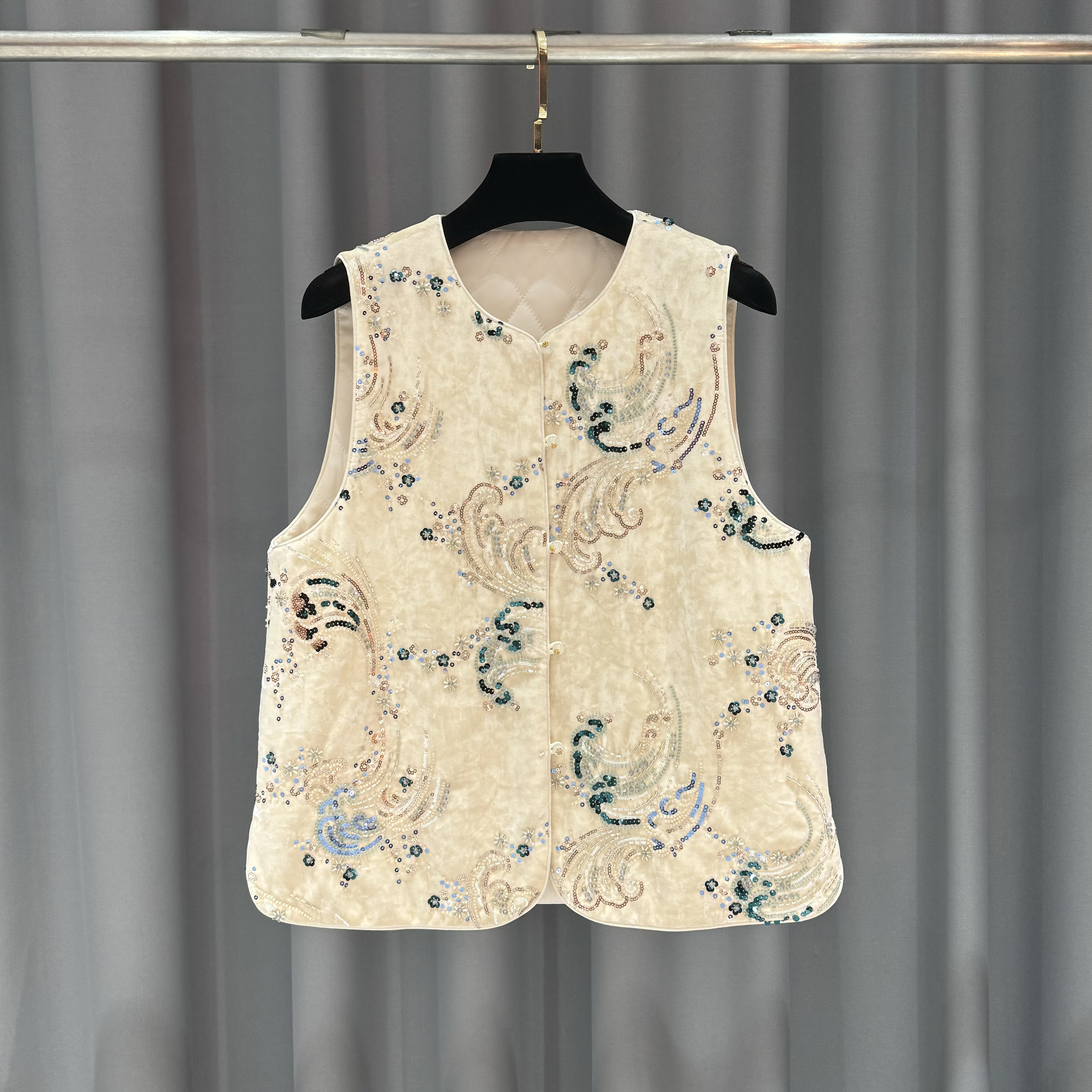 大汉民族新中式国风女冬季新款重工提花刺绣圆领马甲上衣