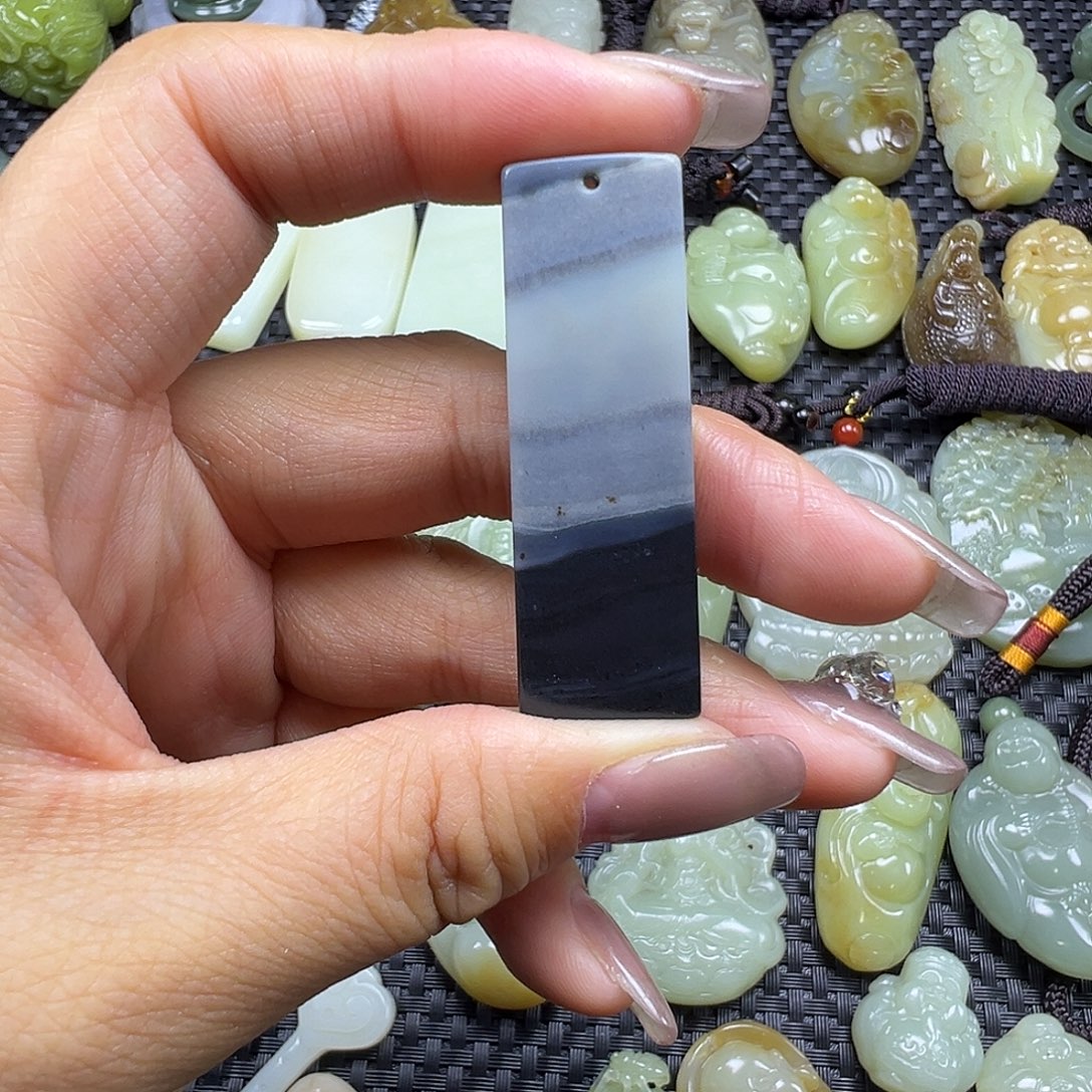 和田玉未镶嵌吊坠(不含链)柔光漏，卡48.8