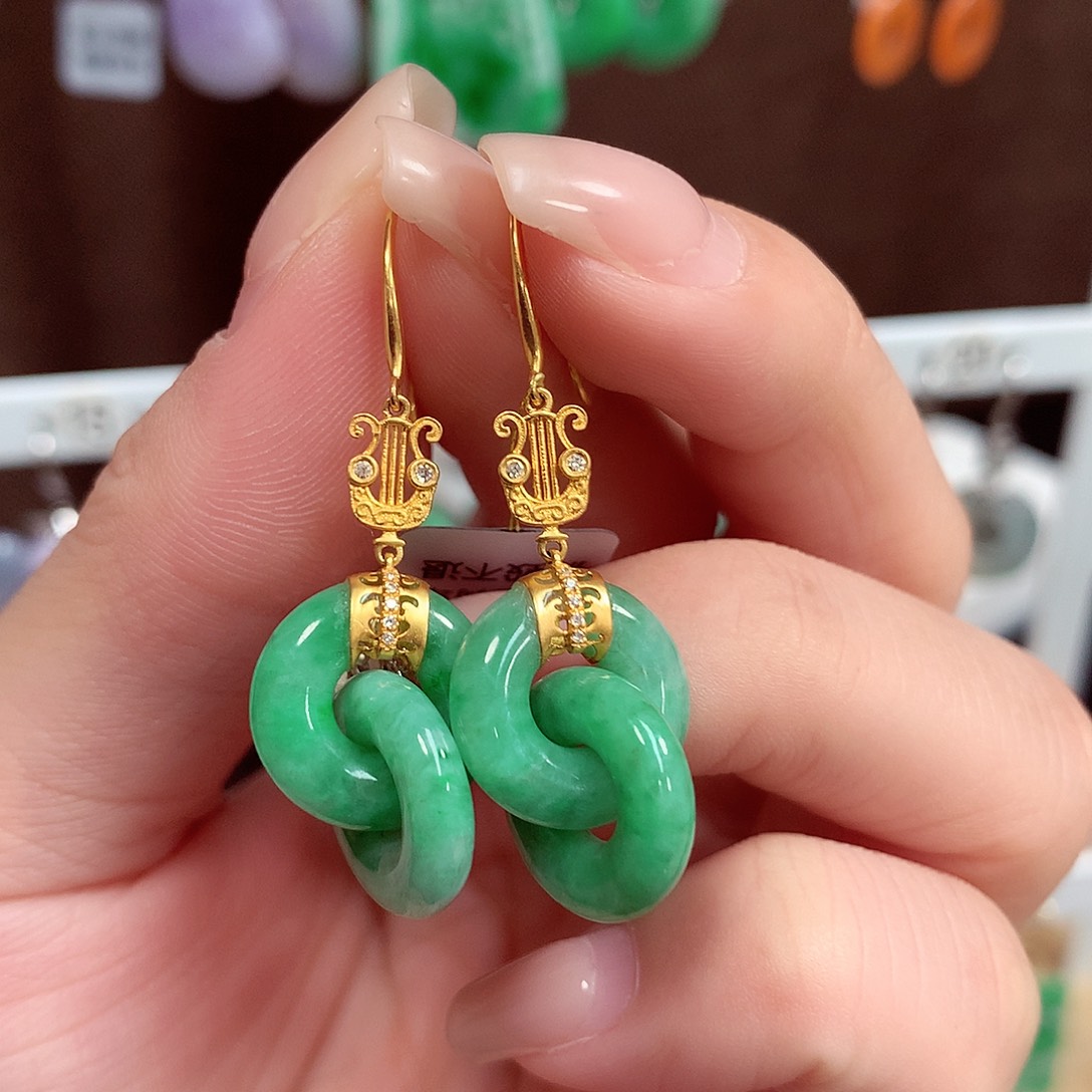 翡翠耳饰18K金镶嵌深*天然翡翠